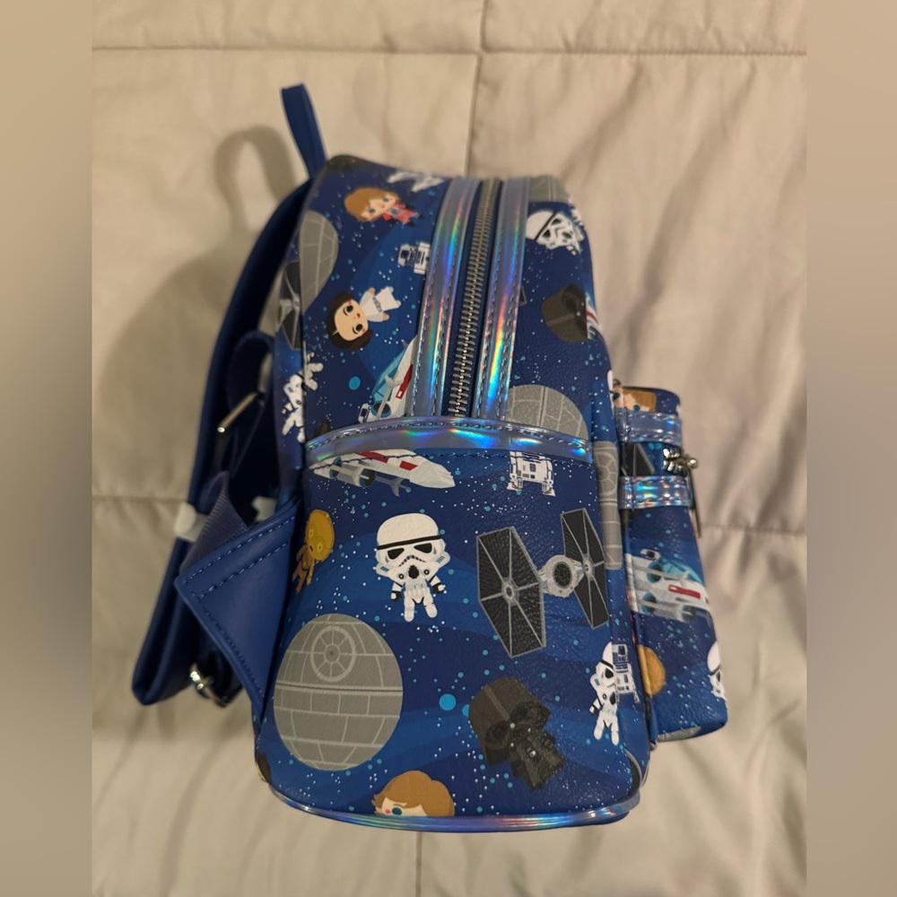 EUC LOUNGEFLY STAR WARS - Picture 3 of 7